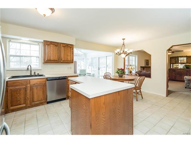 274 Oak Path Dr, Ballwin, MO 63011 photo 13