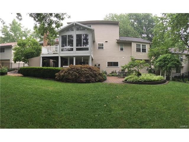 274 Oak Path Dr, Ballwin, MO 63011 photo 2
