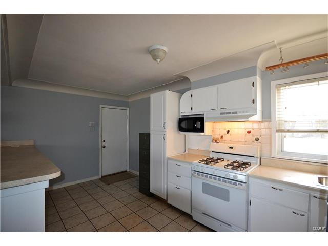 405 Bush, Ballwin, MO 63021 photo 6