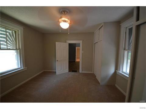5137 Lode Ave, Saint Louis, MO 63123 photo 9