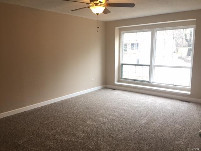 1109 Dutch Mill Dr, Ballwin, MO 63011 photo 2