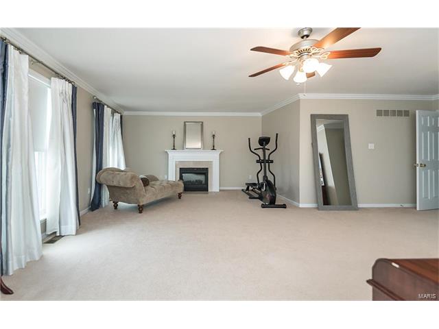 417 Indian Hill Ct, Ballwin, MO 63021 photo 27