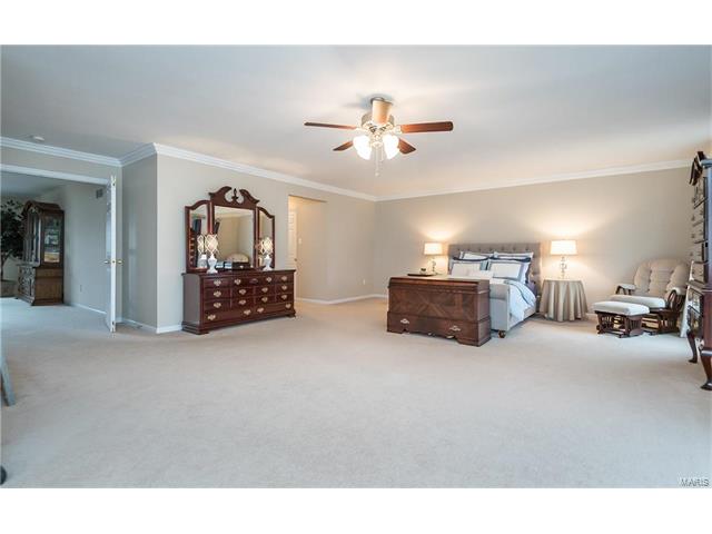 417 Indian Hill Ct, Ballwin, MO 63021 photo 26