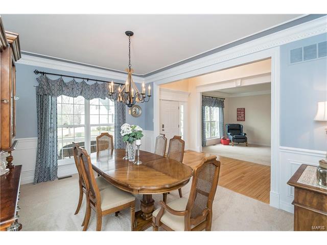 417 Indian Hill Ct, Ballwin, MO 63021 photo 12