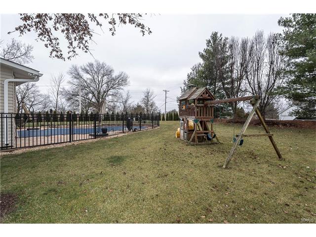 417 Indian Hill Ct, Ballwin, MO 63021 photo 48