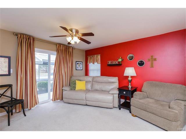 8101 Spring Creek Ln, O'fallon, MO 63368 photo 6