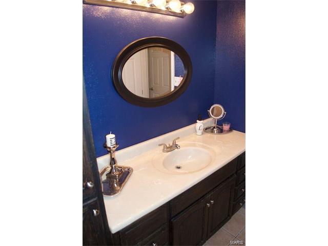 4 Harold Cir, O'fallon, MO 63366 photo 9