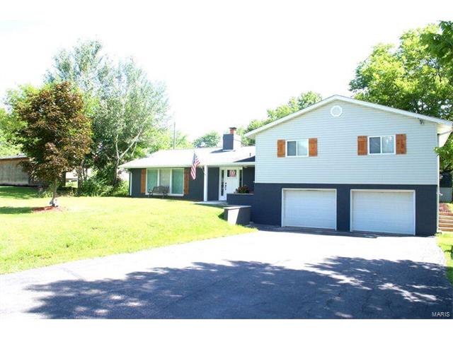 4 Harold Cir, O'fallon, MO 63366 photo 2