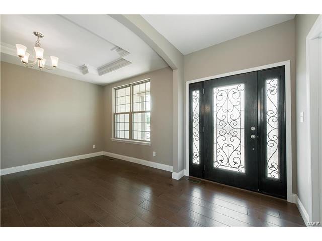 5 Hawthorne Cir, O'fallon, MO 63366 photo 3