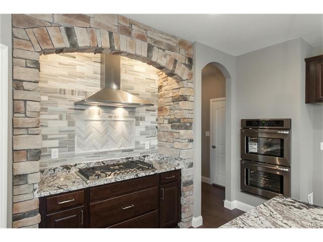 5 Hawthorne Cir, O'fallon, MO 63366 photo 16