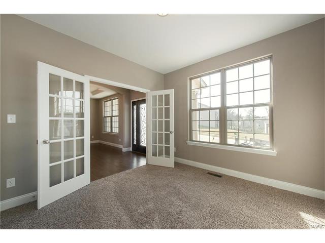 5 Hawthorne Cir, O'fallon, MO 63366 photo 5