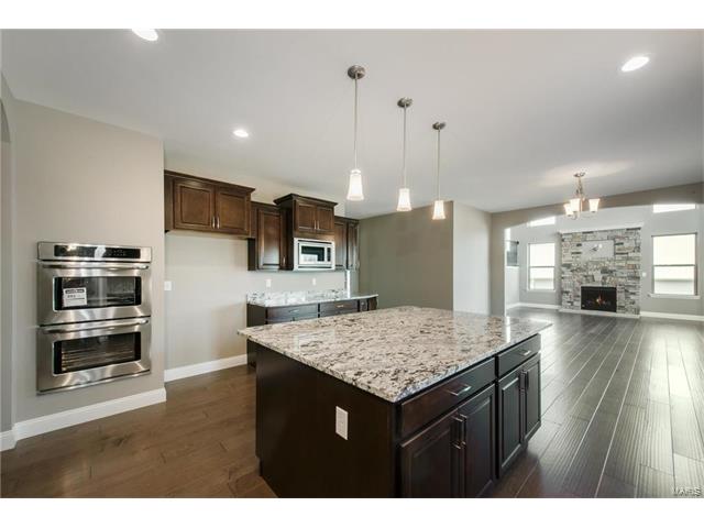 5 Hawthorne Cir, O'fallon, MO 63366 photo 17
