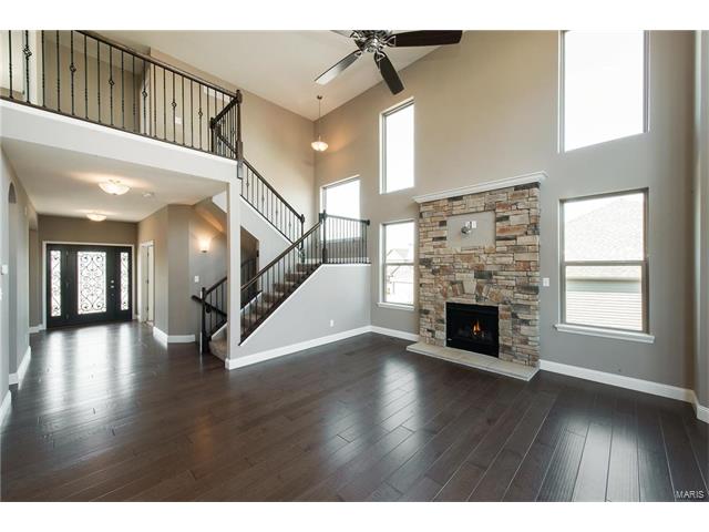 5 Hawthorne Cir, O'fallon, MO 63366 photo 8