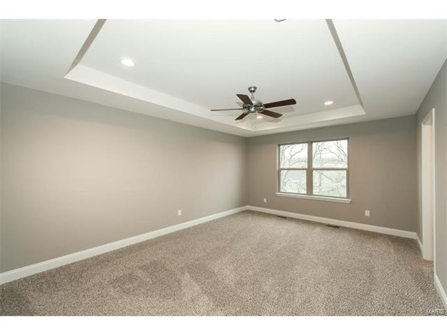 24 Hawthorne Ct, O'fallon, MO 63366 photo 18