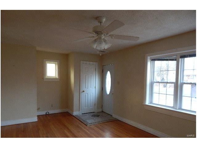 9344 Mackenzie, Saint Louis, MO 63123 photo 6