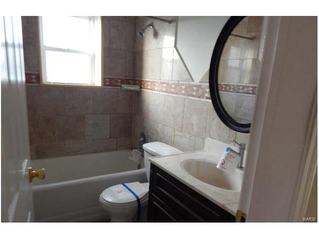 9344 Mackenzie, Saint Louis, MO 63123 photo 12
