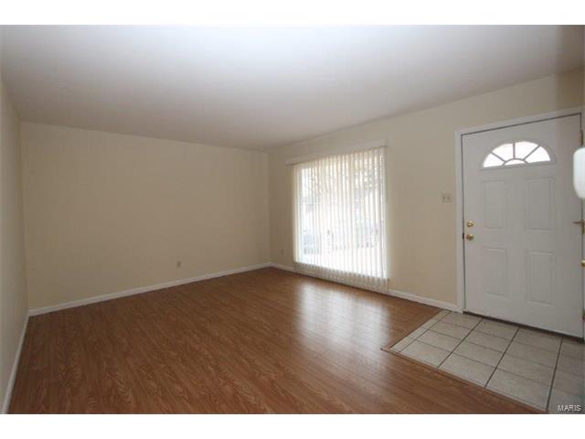 211 Allen, O'fallon, MO 63366 photo 3