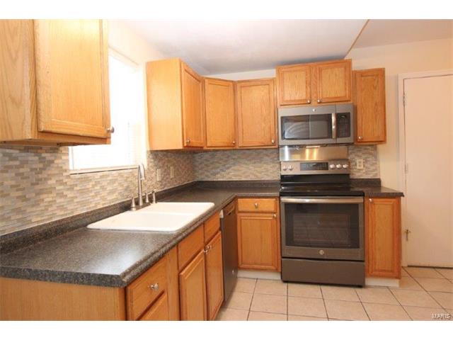 211 Allen, O'fallon, MO 63366 photo 5
