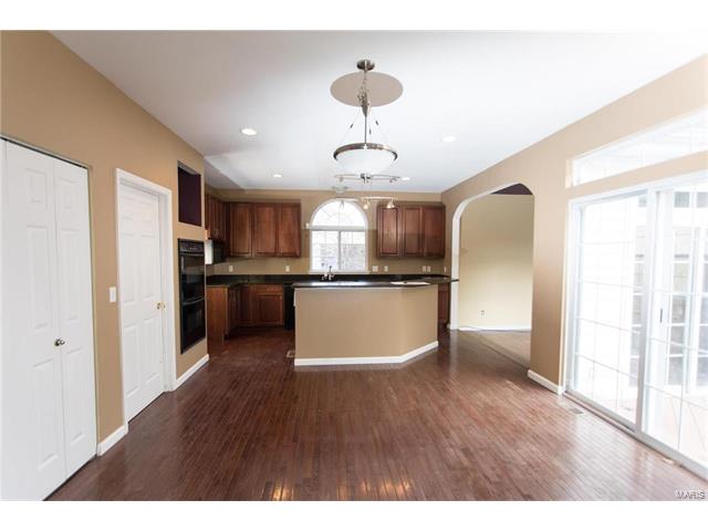680 Southern Hls, Eureka, MO 63025 photo 3