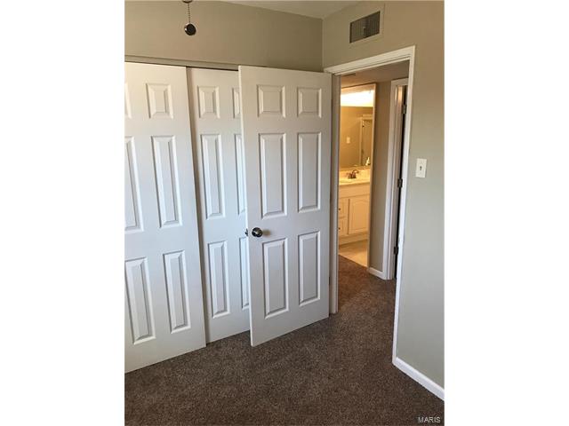 415 Prince David Dr, O'fallon, MO 63366 photo 8