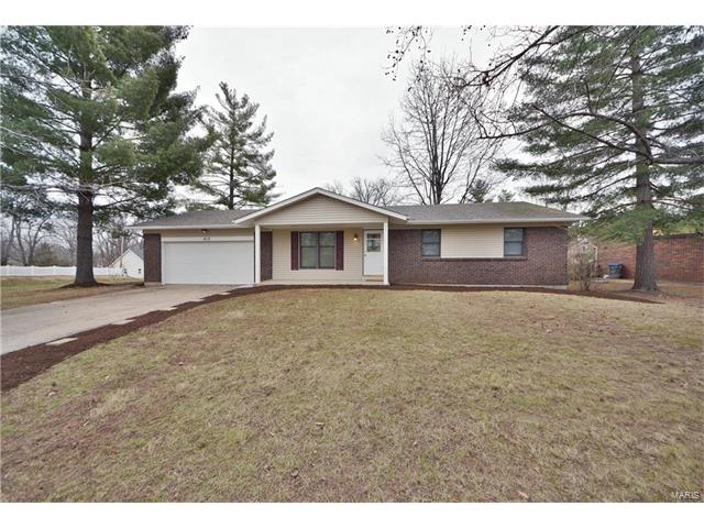 810 Red Oak Ln, O'fallon, MO 63366 photo 1