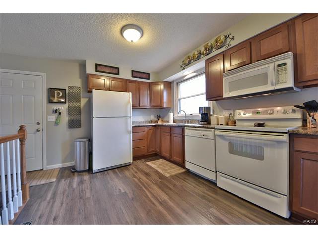 810 Red Oak Ln, O'fallon, MO 63366 photo 11