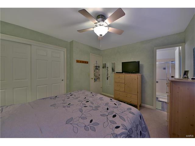 810 Red Oak Ln, O'fallon, MO 63366 photo 13