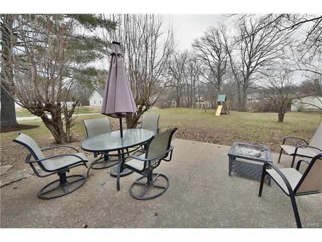 810 Red Oak Ln, O'fallon, MO 63366 photo 29