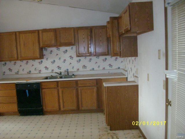 825 Lakeside Mnr, O'fallon, MO 63366 photo 4
