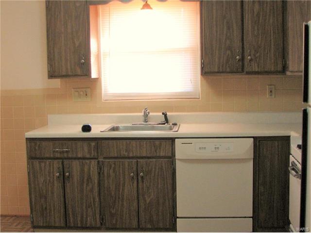 9012 Link, Saint Louis, MO 63114 photo 5