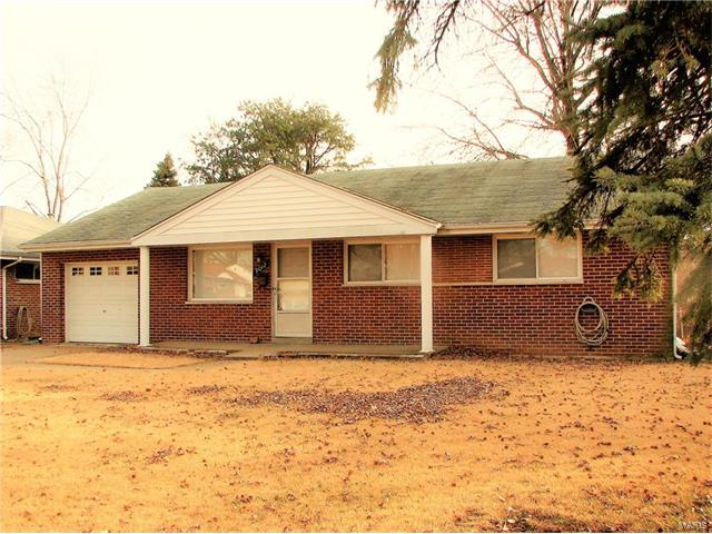 9012 Link, Saint Louis, MO 63114 photo 1