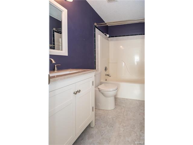 339 Charlottesville Dr, Saint Charles, MO 63304 photo 14