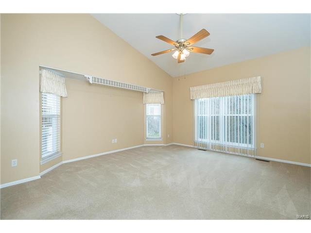 950 Gandolf Way, Eureka, MO 63025 photo 12