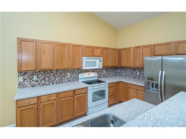 950 Gandolf Way, Eureka, MO 63025 photo 7