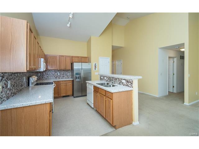 950 Gandolf Way, Eureka, MO 63025 photo 9