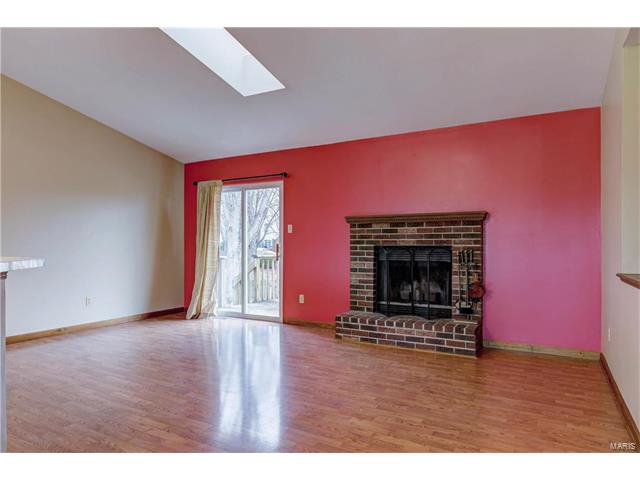 6321 Long Timber Dr, O'fallon, MO 63368 photo 8