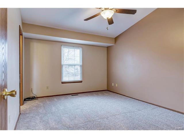 6321 Long Timber Dr, O'fallon, MO 63368 photo 10
