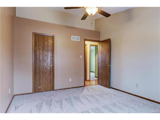 6321 Long Timber Dr, O'fallon, MO 63368 photo 11
