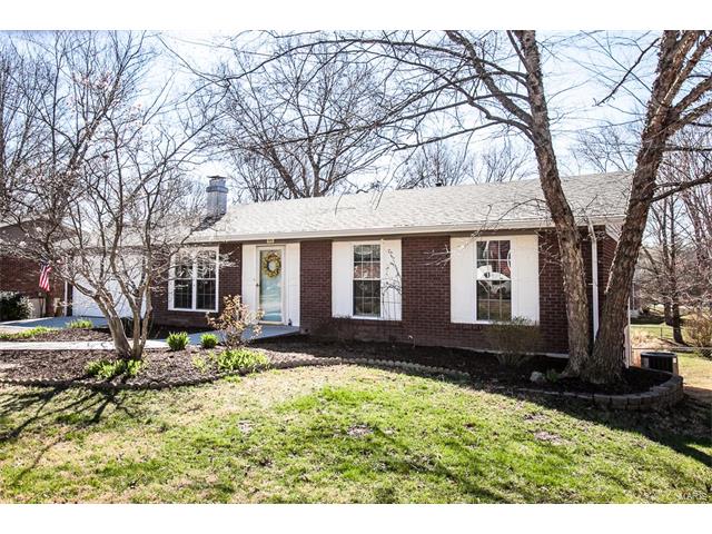 46 Roland Ave, Ballwin, MO 63021 photo 3