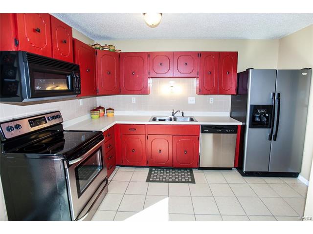 46 Roland Ave, Ballwin, MO 63021 photo 12