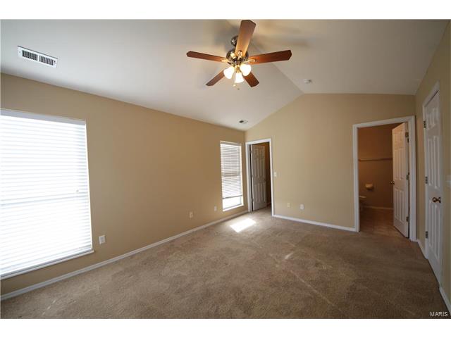 1724 Whispering Crk #D, Ballwin, MO 63021 photo 10