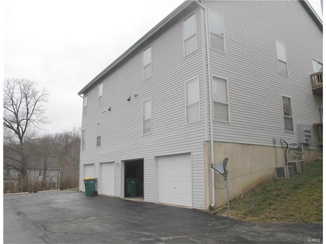 1724 Whispering Crk #D, Ballwin, MO 63021 photo 16
