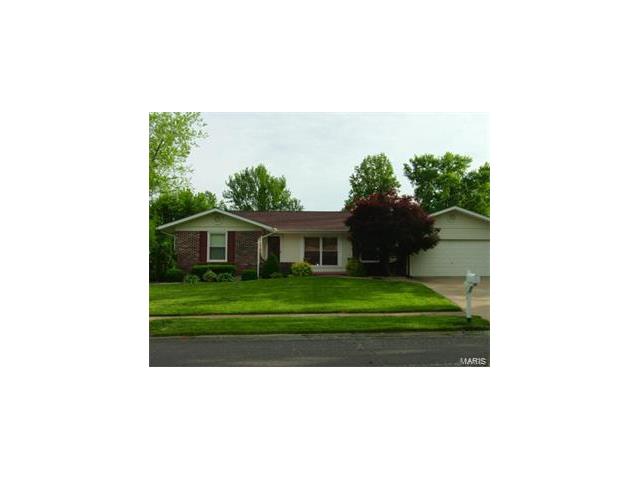 364 Sorrento Dr, Ballwin, MO 63021 photo 1