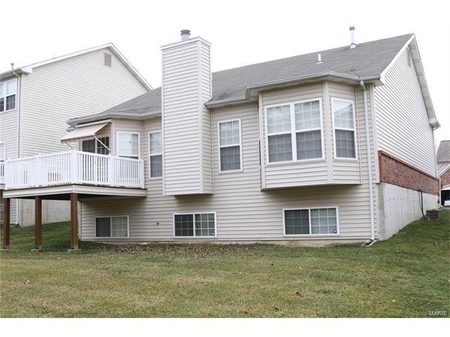 14 Eagle Bluff Ln, Saint Charles, MO 63303 photo 30