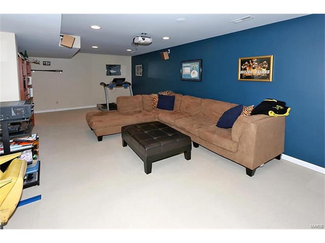621 Durango Dr, O'fallon, MO 63368 photo 17