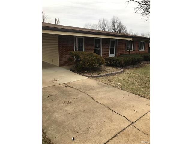9685 Huron Dr, Saint Louis, MO 63132 photo 2