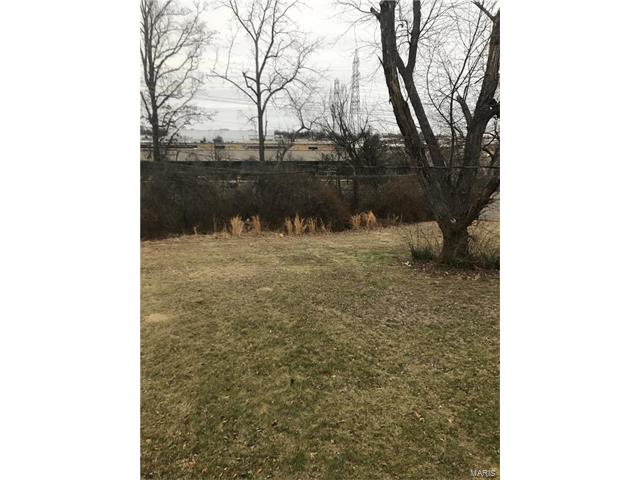 9685 Huron Dr, Saint Louis, MO 63132 photo 16