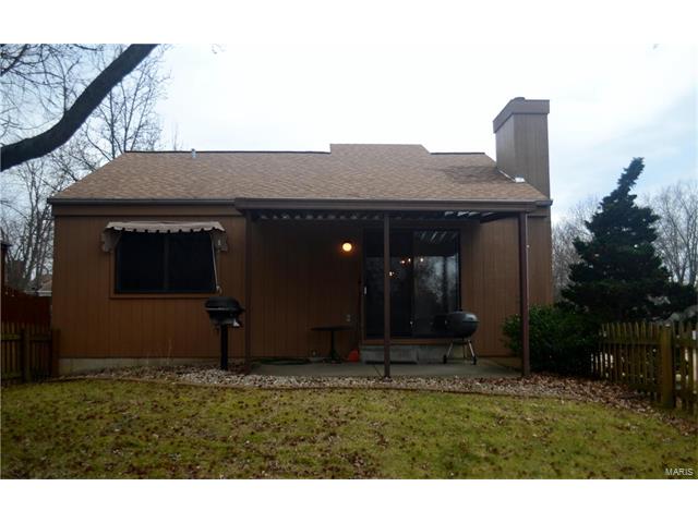 970 Imperial Pt, Ballwin, MO 63021 photo 23