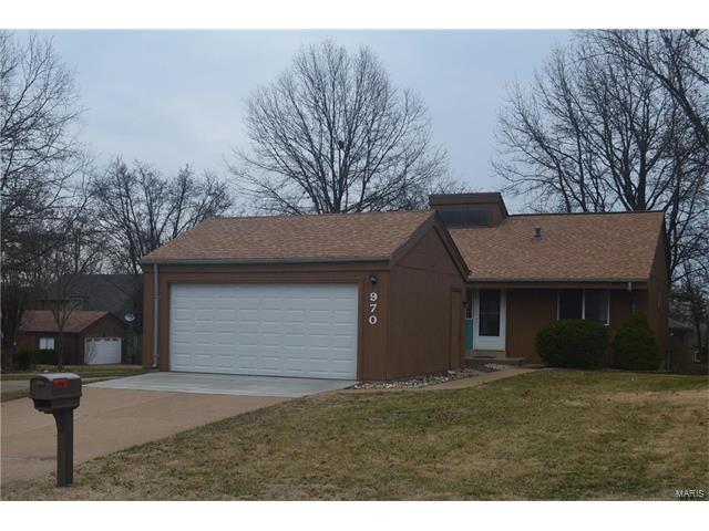 970 Imperial Pt, Ballwin, MO 63021 photo 1