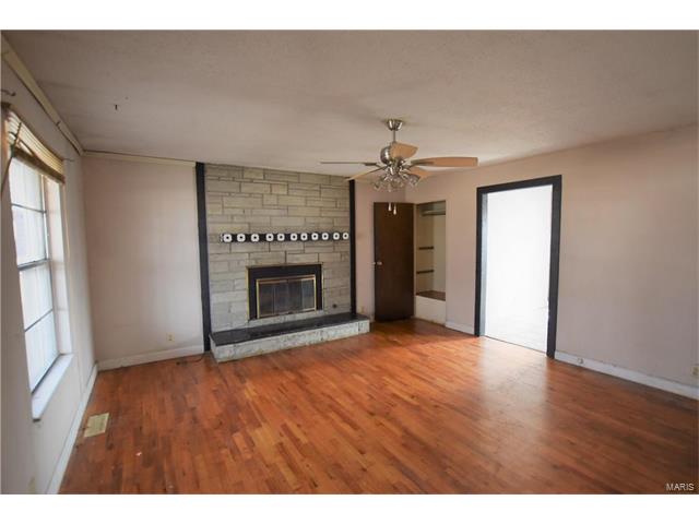 11344 Terry Ave, Bridgeton, MO 63044 photo 2